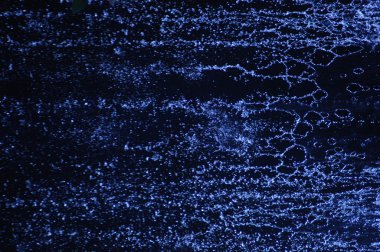 Gün içinde su düşer Işık