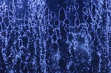 Gün içinde su düşer Işık