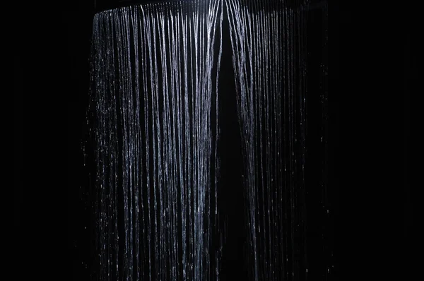 Gün içinde su düşer Işık