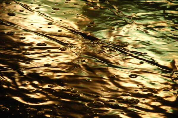 일 빛에 물 파도 — 스톡 사진