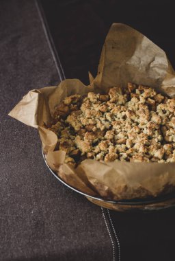 Tarçınlı elmalı turta.