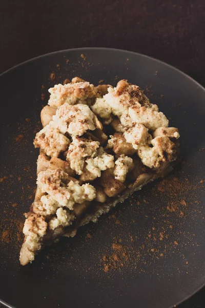 Tarçınlı elmalı turta.