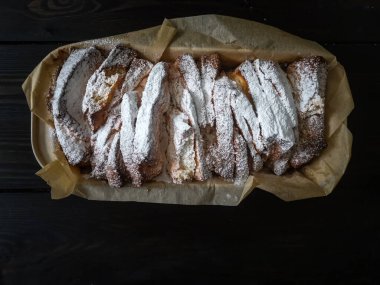 Taze pişmiş balkabaklı kek.