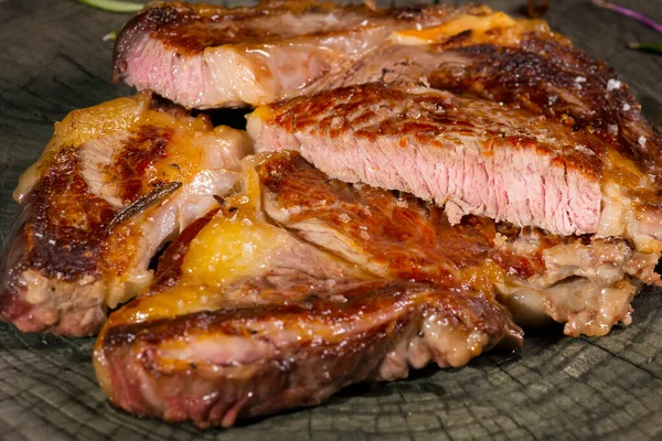 Chuleta Ternera Cocida Parrilla Con Leña Roble — Foto de Stock