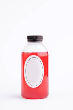 Şişede meyve suyu. Yanına al. Sağlıklı gıda konsepti, detoks