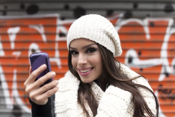 Women with smart phone — Stock Photo, Image