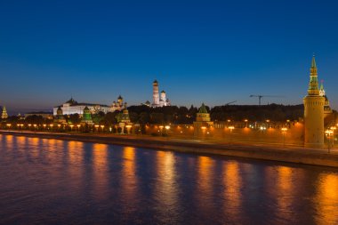 Moskova, Rusya Kremlin kale gece görünümü