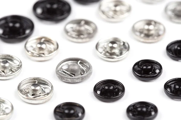Botões de metal em papelão — Fotografia de Stock