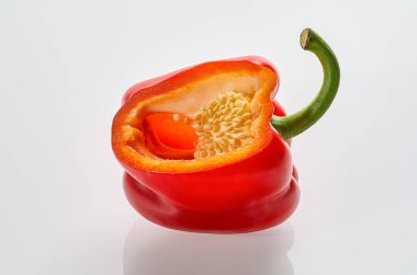 Masada taze kırmızı biber