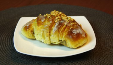 Rogal Swietomarcinski tatlı pastası. Geleneksel Cila St. Martins pastası. Tipik Poznan pastanesi. Kasım bölgesel mutfağı.