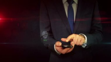 Kafatası sembollü sistem hacklenmiş uyarı konsepti, siber saldırı alarmı, tehlike ve bilgisayar güvenlik ihlali simgesi. İş adamı elindeki holograma dokunuyor. Fütüristik ışık soyut 3D oluşturma.