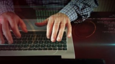 Siber güvenlik kavramı, internet koruması, ağ ve bilgisayar güvenliği. Kamera, bilgisayarın klavyesinde yazan adamla hareket ediyor. Fütürist soyut 3D canlandırma.