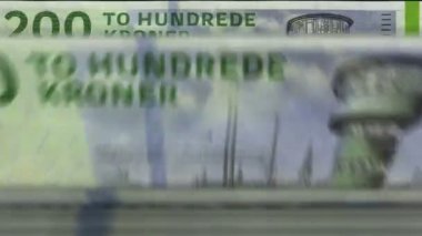 Danimarka Krona para sayma makinesi ve banknotlar. Hızlı DKK not düşür. İş ve ekonomi kavramı döngüye girebilir ve kusursuz bir altyapıya sahiptir. Danimarka para birimi.