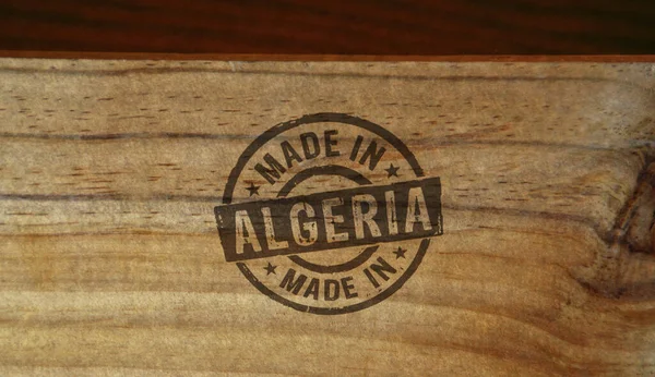 用阿尔及利亚邮票制成 印在木箱上 制造和生产国家概念 — 图库照片