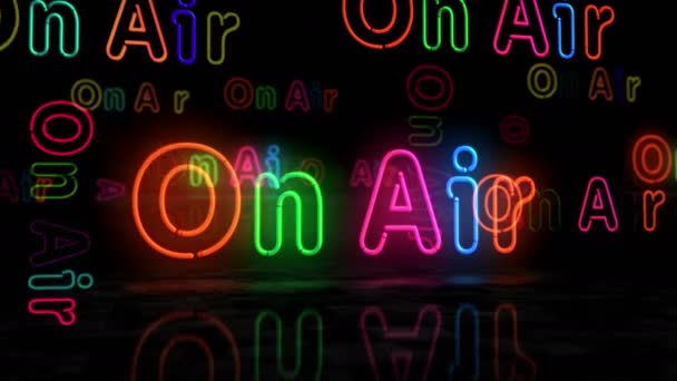 Havada Parlayan Neon Sembolü Canlı Radyo Sinyali Olan Renkli Ampuller — Stok video
