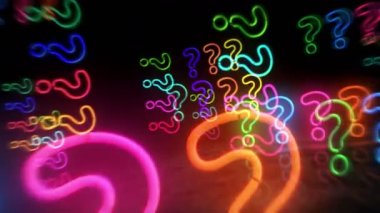 Soru işareti neon sembolü. Sınav işaretli renkli ampuller. Tünel animasyonundan geçen soyut konsept 3D.