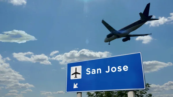 Silueta Avión Aterrizando San José California Costa Rica Llegada Ciudad — Foto de Stock