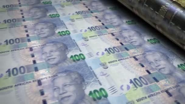 南アフリカネルソンマンデラ印刷ロールマシンループとランドお金の銀行券 紙Zar銀行券印刷3Dループシームレス 危機の抽象概念 — ストック動画