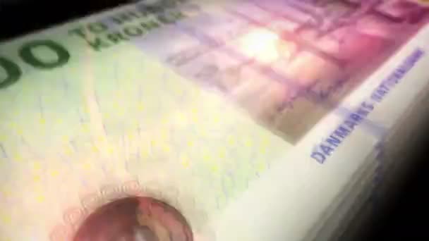 Duńska Korona Liczy Pieniądze Papierowe Banknoty Dkk Szybkie Liczenie Banknotów — Wideo stockowe