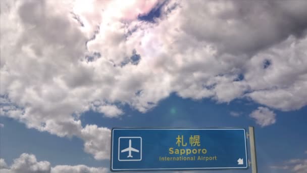 Vliegtuig Landt Sapporo Japan Aankomst Stad Met Luchthaven Richting Teken — Stockvideo