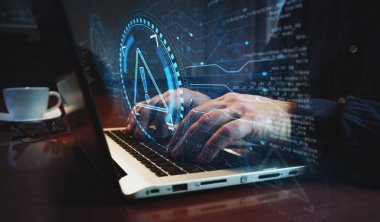 Uyarı ve güvenlik ihlali sembolü ve klavye yazıcı uyarısı. Eller dizüstü bilgisayarda. Ağ, siber teknoloji ve özet konsept 3D illüstrasyon.