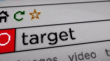 Hedef metin yazma tarayıcı ekranında. Monitör piksel görünümü olan internet aranıyor.