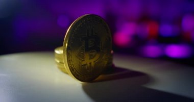 Bitcoin para, diğer para ile birlikte döner. Kapat.