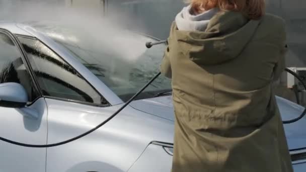 Fotage of Washing car, manual car wash. Slow motion futage — Stockvideo