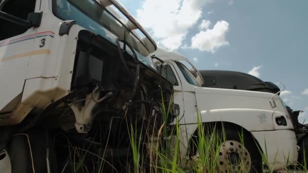 Close up shot of elements cabin Old Broken cargo Truck in a Scrap Yard near the City — ストック動画