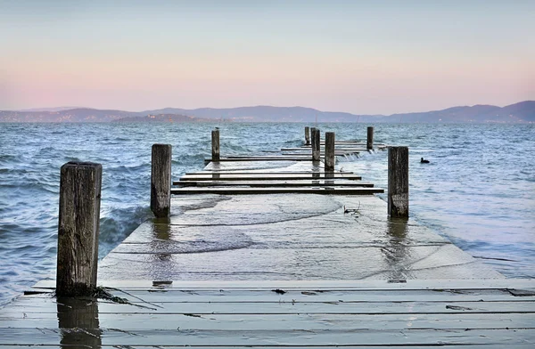 Flooded pier — Stock Photo, Image