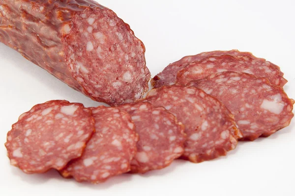 Fatias de salame isolado — Fotografia de Stock