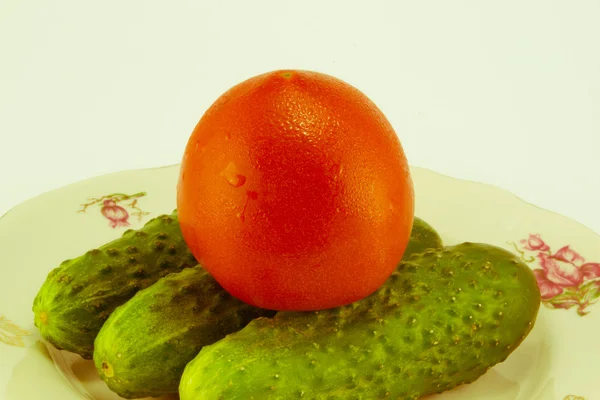 Pepino e tomate com medida — Fotografia de Stock