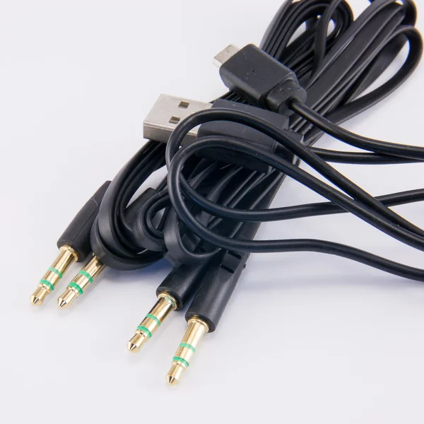 Cable de audio aislado en blanco — Foto de Stock