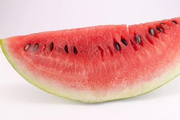 Skivor av vattenmelon isolerad på vit bakgrund — Stockfoto