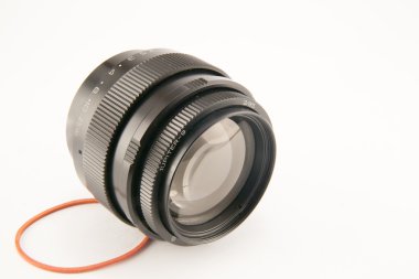 Kamera lensi beyaz arkaplanda izole edildi