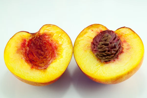 Nectarine fruit isolated — Stock Photo, Image