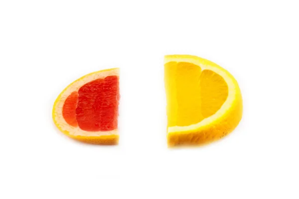 Cutting grapefruit and orange — Stock Photo, Image