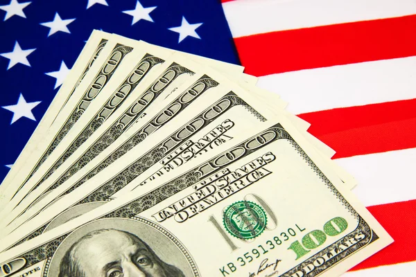 Amerikan doları ve bayrağı