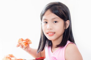 kız beyaz arka plan üzerinde izole pizza, yemek