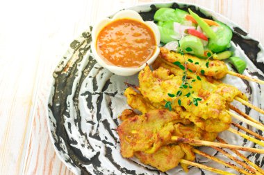 Domuz eti Satay, geleneksel Tay biftek domuz kavrulmuş.