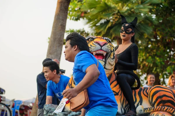 Pattaya Tajlandia Stycznia 2015 Festiwal Pattaya Bed Race — Zdjęcie stockowe