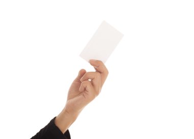 Beyaz arka plan üzerinde izole bir kartvizit tutan el