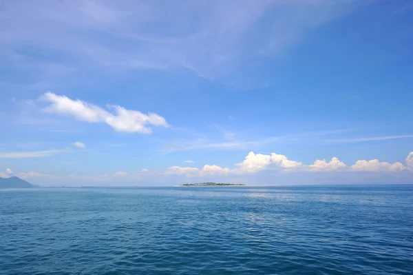 Paisaje de islas en Semporna, Sabah Borneo, Malasia — Foto de Stock