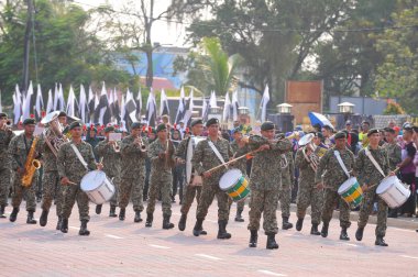 Kuantan-Ağustos 31:Malaysians katılmak Ulusal günü yürüyüşü, ce