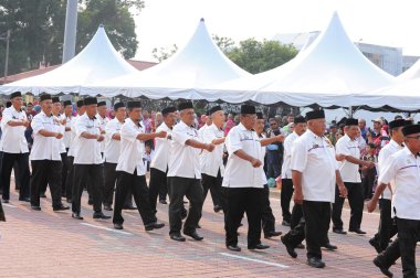 Kuantan-Ağustos 31:Army Gaziler Milli günü geçit törenine katılmak,
