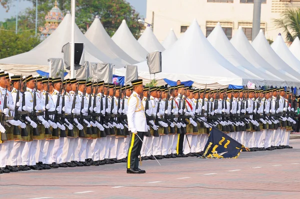 Malasia participa en desfile del Día Nacional . — Foto de Stock