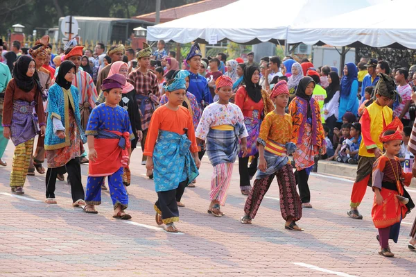 Kuantan-srpen 31:Malaysians účastní národní den parade, ce — Stock fotografie