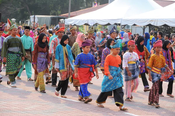 クアンタン 8 月 31:Malaysians、ce のナショナルデー パレードに参加します。 — ストック写真