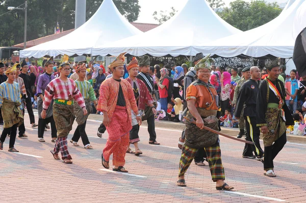 Kuantan-Ağustos 31:Malaysians katılmak Ulusal günü yürüyüşü, ce — Stok fotoğraf