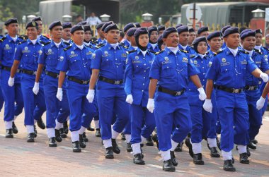 Kuantan-Ağustos 31:Malaysians üzerinde 31 Ağustos 2015 yılında Kuantan, Pahang, Malezya bağımsızlık 58 yaşını kutluyor Ulusal günü yürüyüşü, katılmak.